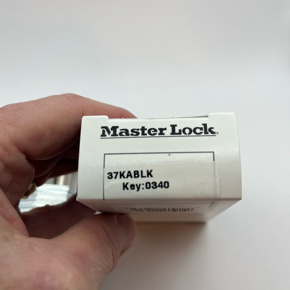 7-HTT New Commercial Masterlock 37KABLK Key:0340 - Picture 3 of 8